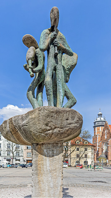 The Three Musician Fountain (Wolnica Square - Kazimierz Area - Krakow) (Olympus OM1 & Leica 9mm f1.7 Wide Angle Prime)