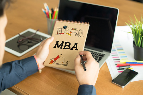 How to Choose the Best Online MBA Program for Your Career Goals