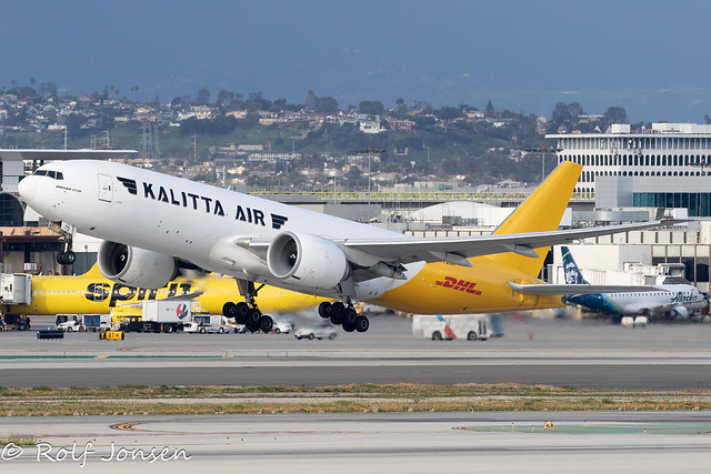 N772CK Boeing 777-200F Kalitta Air Los Angeles Airport KLAX 23.02-23