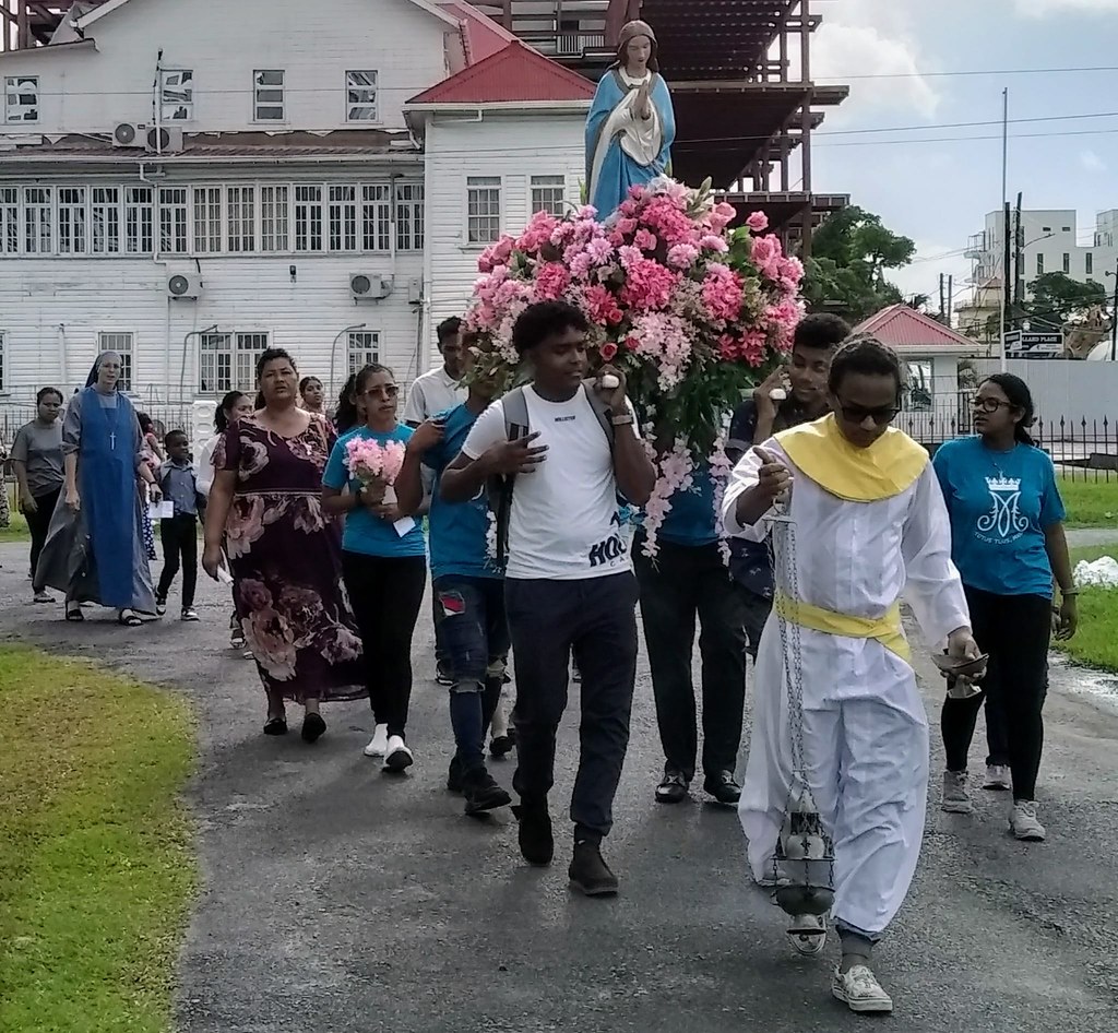 Guyana - Peregrinación y Consagración a María