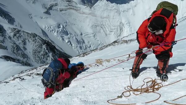 The-Epic-Rescue-at-28000-feet