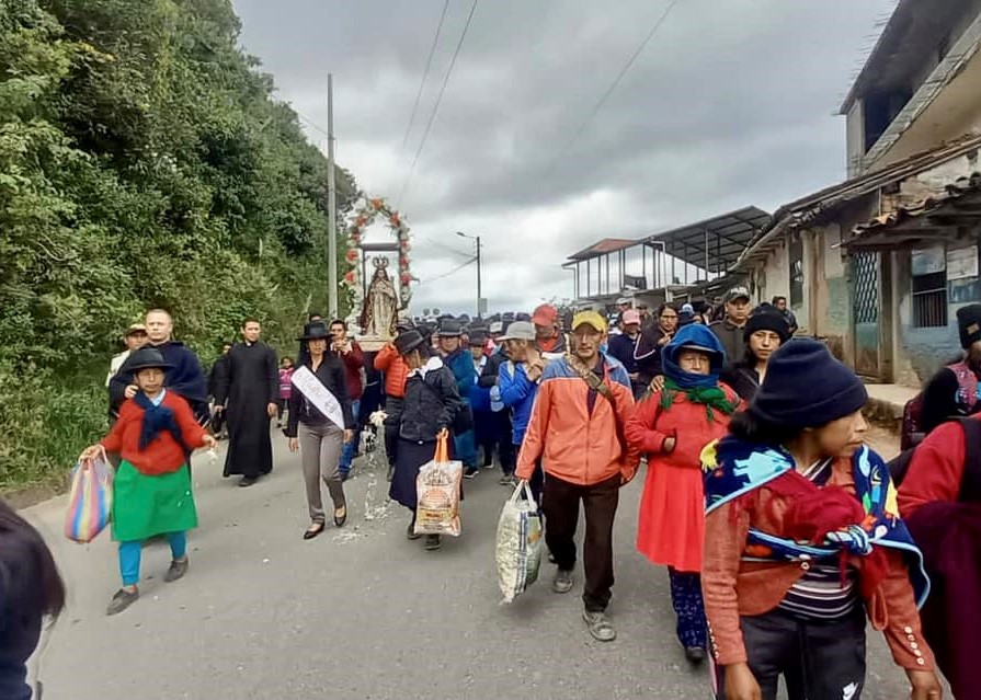 Ecuador - Peregrinación de Gualel hasta el Santuario De El Cisne