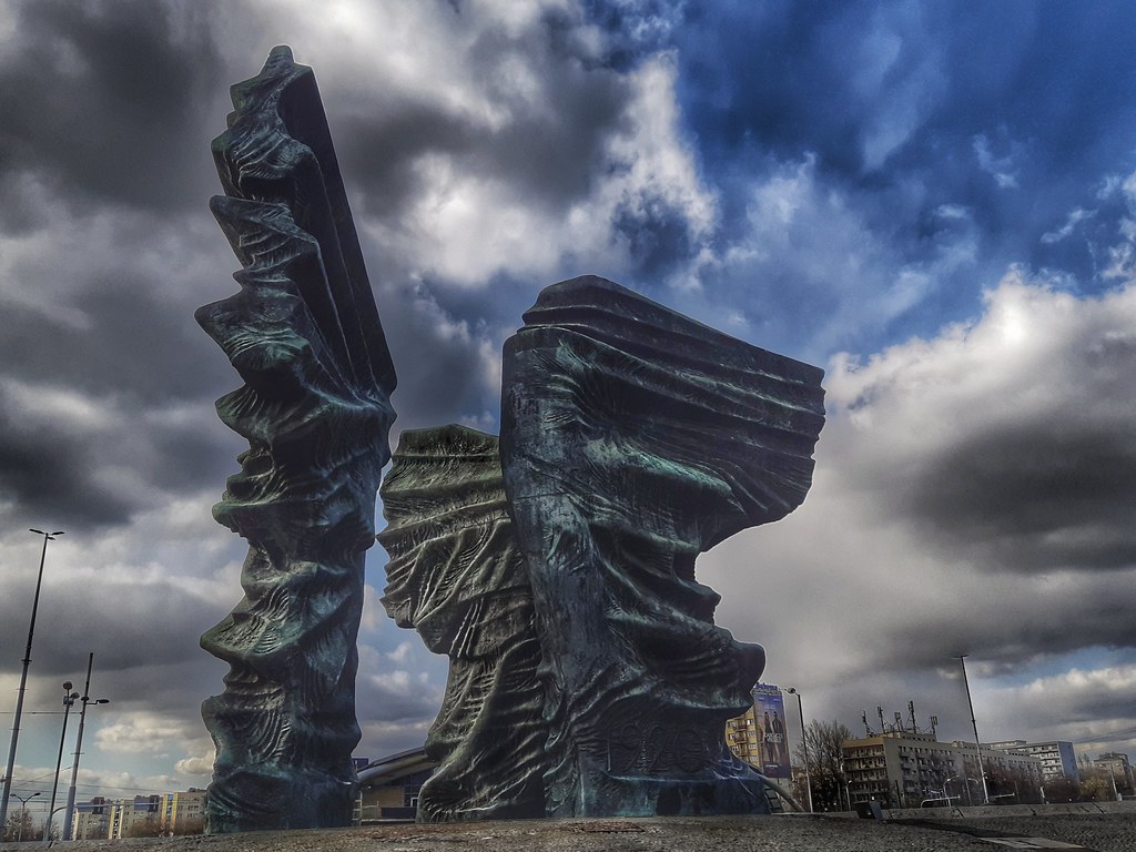 The Wings of an Angel in Katowice: Do we ever see an everlasting golden sky after a storm?