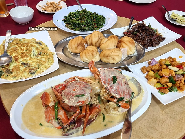 lala chong seafood restaurant kayu ara damansara