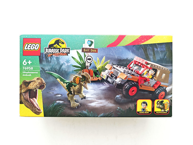 LEGO Jurassic Park Dilophosaurus Ambush (76958)