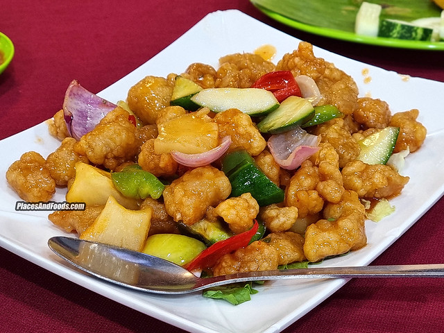 lala chong seafood restaurant sweet and sour chicken