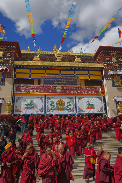 It can be very busy at Sershul monastery, Tibet 2018