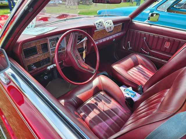 Ford Granada two door - interior
