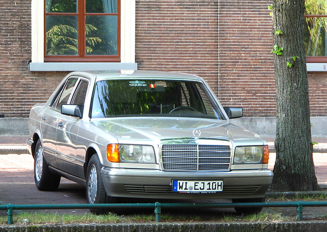 Mercedes-Benz SE (W126) from Germany