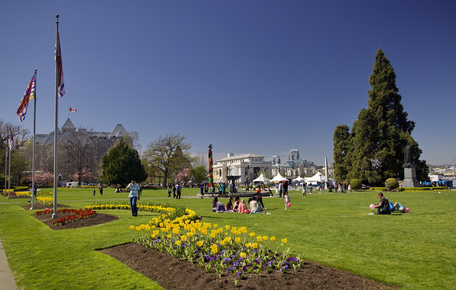 Front lawn and gardens of the BC Legislature