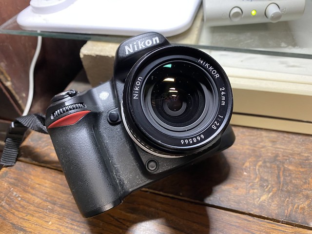 Nikon D80 + Ai NIKKOR 24mm F2.8