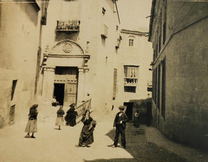 Palacio de los Condes de Oñate en la calle Trinidad hacia 1900. Colección perticular.