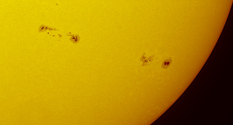 Sun 31.5.2023 - Sunspots AR3319 and AR3315 (white light)