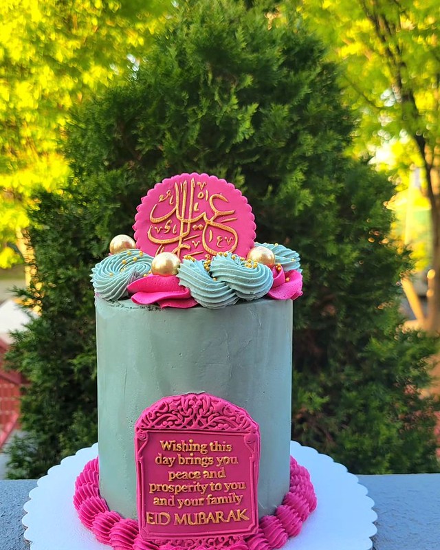 Cake by Shaf's Cakery