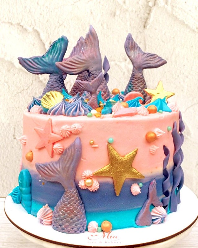Cake by Mia Salty Bakery