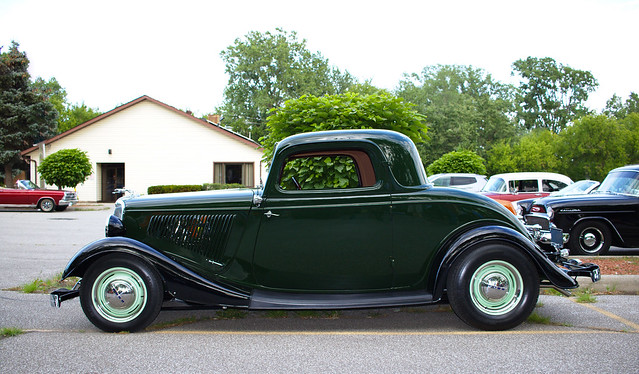 1934 FORD 3 WINDOW COUPE