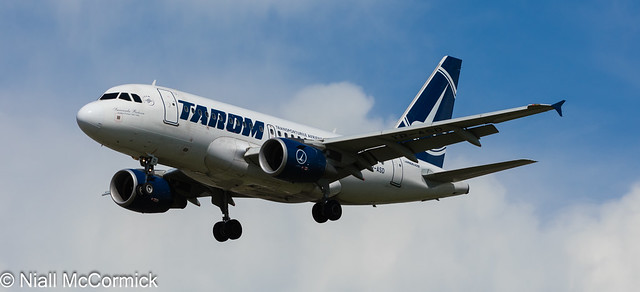 YR-ASD TAROM Airbus A318-111