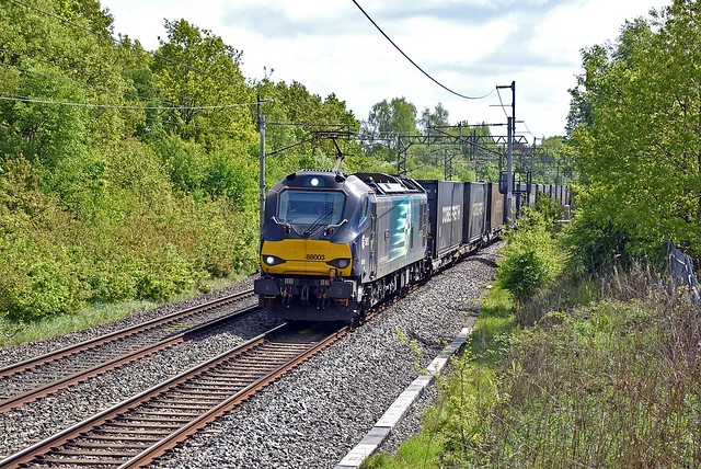 88003 heads for Scotland with 4S44