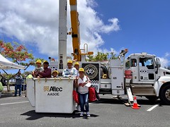 Hawaiian Electric at the Windward Coast Emergency Preparedness Fair on O‘ahu — May 20, 2023: Families had a chance to check out our bucket trucks.