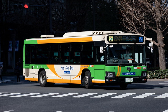 Toei Bus D305 Isuzu Erga 2DG-LV290N2