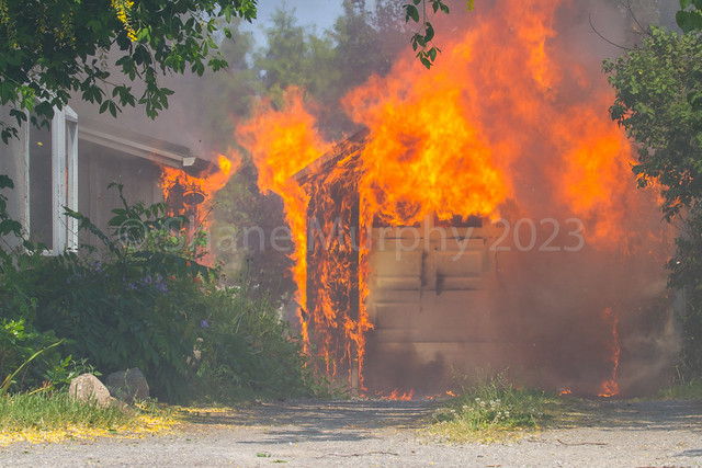 Rural House Fire on Locust Lane in Beamsville (Lincoln)
