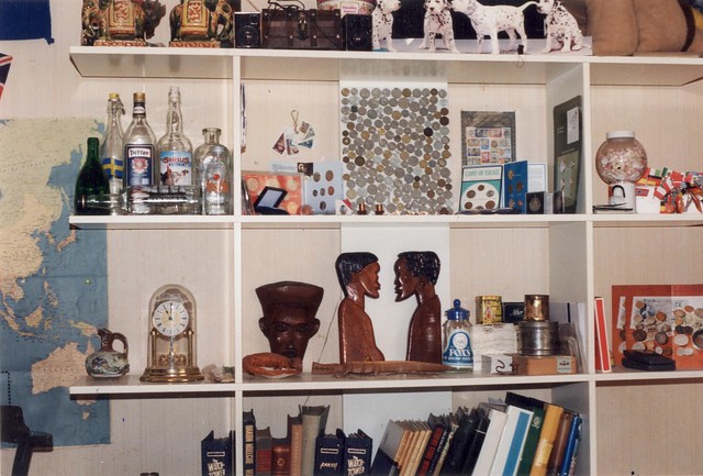 My teenage room just before moving from home in the mid 90´s collections and stuff (Vintage Objects documentation)