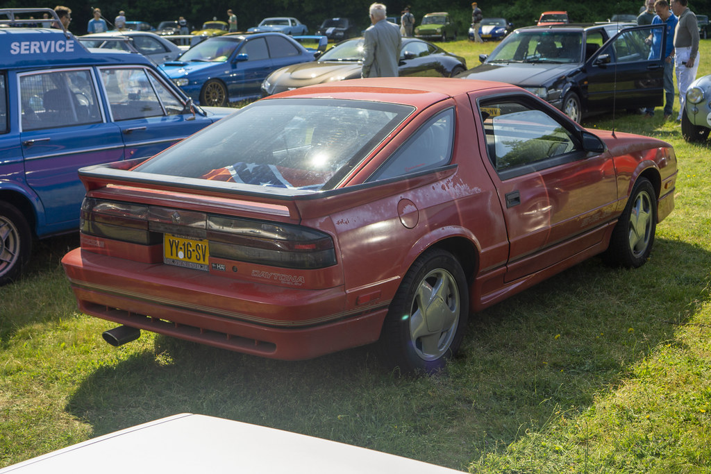 Dodge Daytona Shelby Turbo (1990)