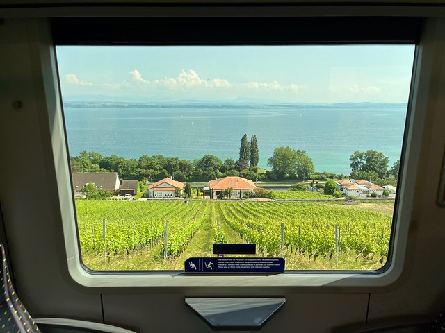 Lac Neuchâtel from a train window