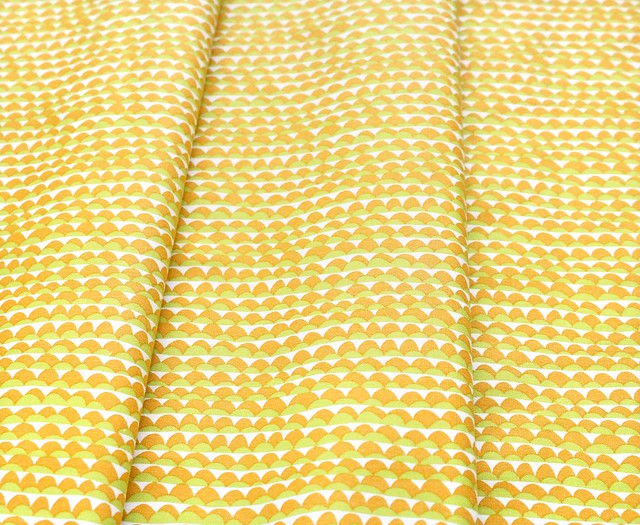 Windham Fabrics / Atlantis 53343-7 Ripple Mustard