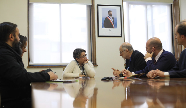 6 de Junio del 2023/ SANTIAGO La Ministra de Obras Publicas, Jessica Lopez, sostiene una reunion con el Embajador de España en Chile. FOTO: RODRIGO SAENZ/ COMUNICACIONES MOP.