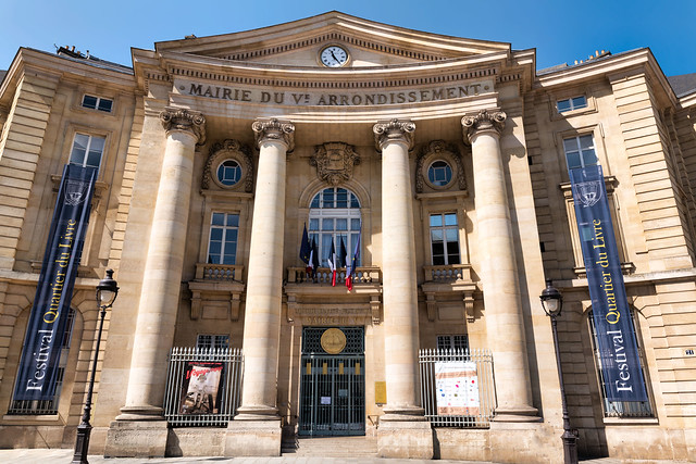 Paris Mairie du Cinquième arrondissement -L1010413-Avec-accentuation-Bruit-Modifier