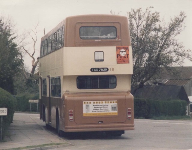 19, TGX 782M, Daimler Fleetline CRG-6LX, Park Royal Body H44-24D, 1973 (t.1985) (Ex-LT)