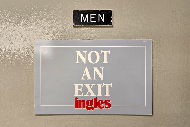 Men's restroom at Ingles in Greeneville, Tennessee [01]