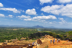 烈日下登獅子岩 Climbing Sigiriya rock under the scorching sun