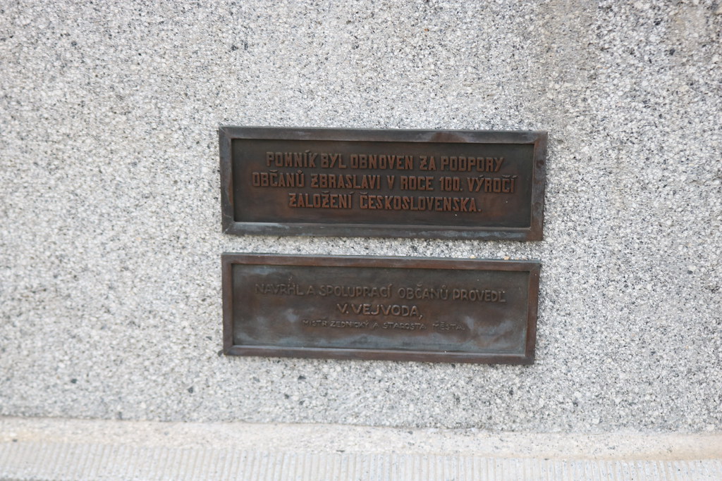 Pomník obětem 1. světové války nacházející se ve Zbraslavi