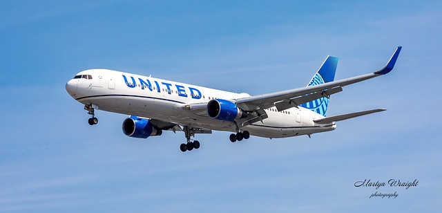 United Airlines Boeing 767-300