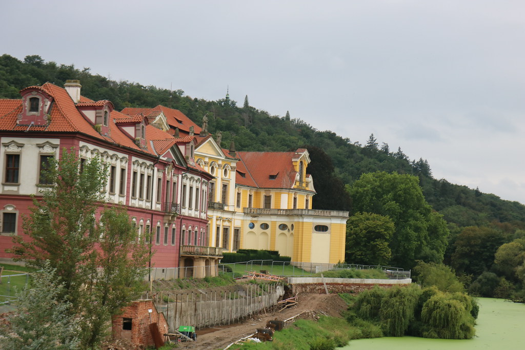 Zbraslavský klášer, nacházející se ve Zbraslavi