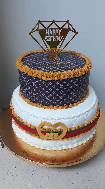 Cake from Semoran Sweets Cake by Niulka Torres