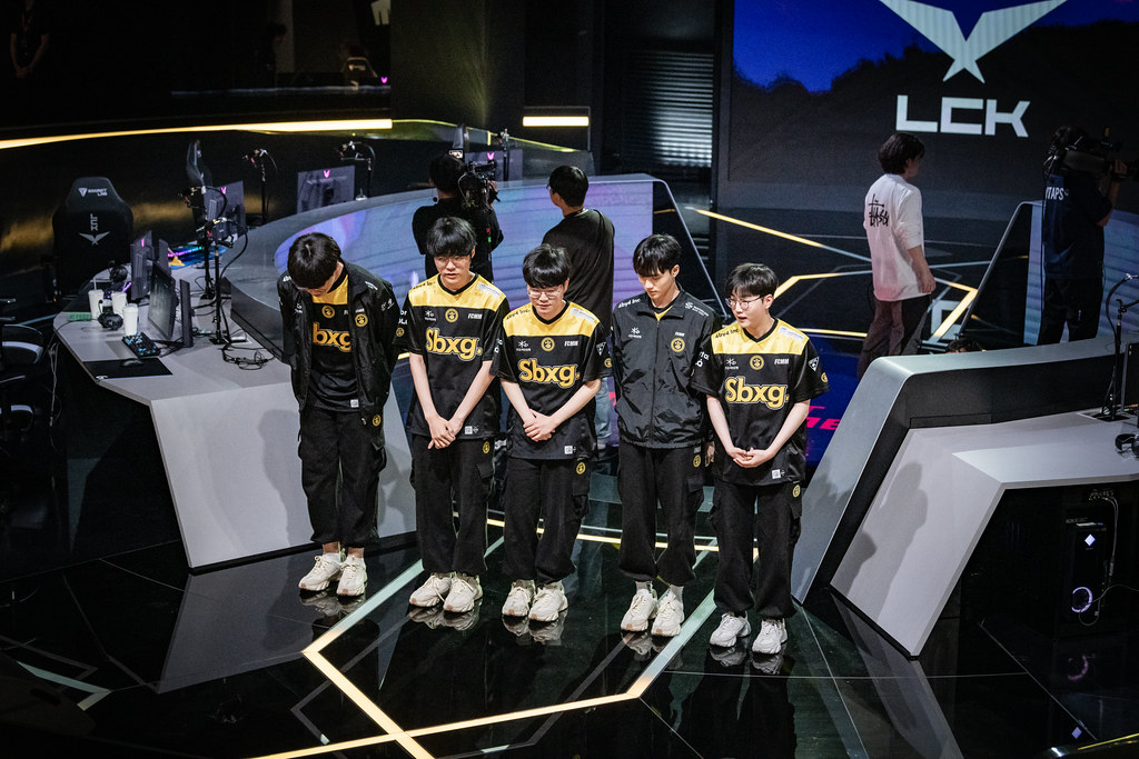 (71)