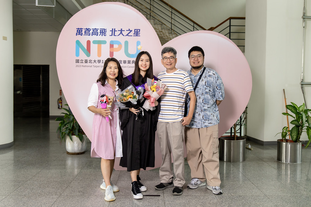 [即拍即印]台北大學111年畢業典禮-最專業的團隊完成每場完美活動攝影，拍的不只好更要快! #