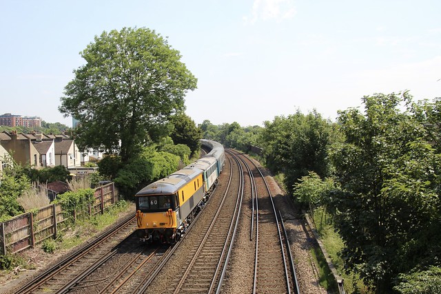 73119 (leading with 73202) and 66734 ‘Platinum Jubilee’ on the rear, Shortlands