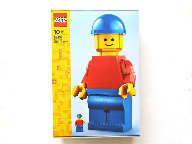 LEGO Up-Scaled LEGO Minifigure (40649)