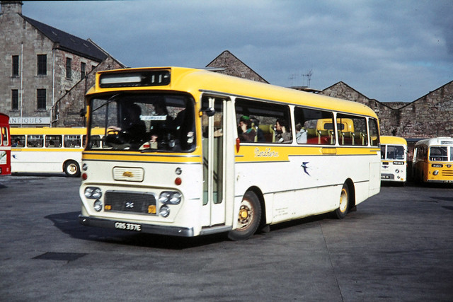W. Alexander & Son ( Northern ) Ltd  . NNV37 GRS337E . Dundee Bus Station  , Scotland . 1971