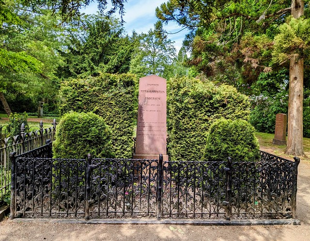 H. C. Andersen grave - Assistens churchyard
