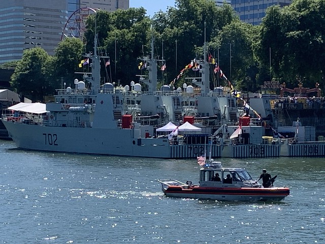 Three Canadian battleships on the Willamette River for Portland’s City Fair and Fleet Week