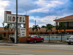 Aqua motel, West Palm Beach, 20041222