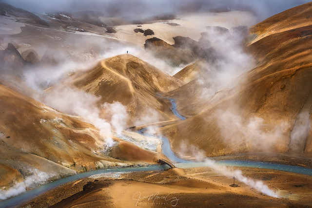 The valley of ten thousand fumaroles - Hveradalir, Kerlingarfjöll (Iceland)