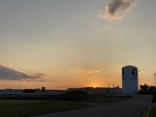 Oklahoma sunset by geoffp516, 