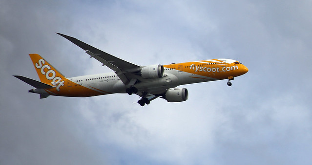 Scoot's Boeing 787-9 Dreamliner, 9V-OJF, about to land in Sydney Airport