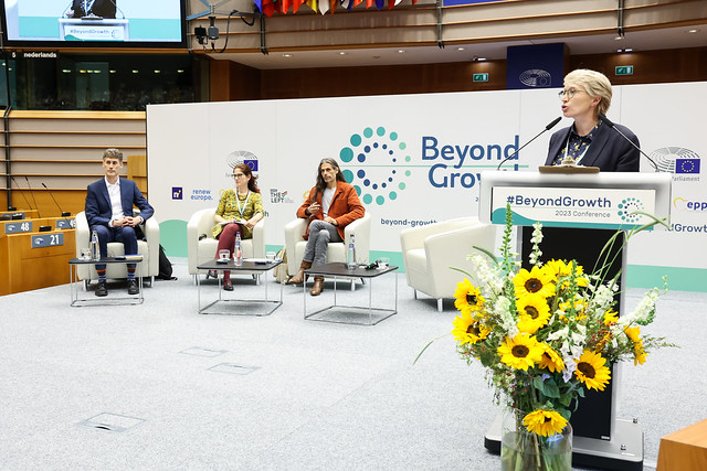 Beyond Growth: Plenary 4 – Understanding the biophysical limits to growth to build an economy that respects planetary boundaries
